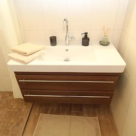 Genner By Interhome * Κίτσμπουελ